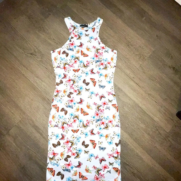 Dresses & Skirts - Size Small White Butterfly Dresss